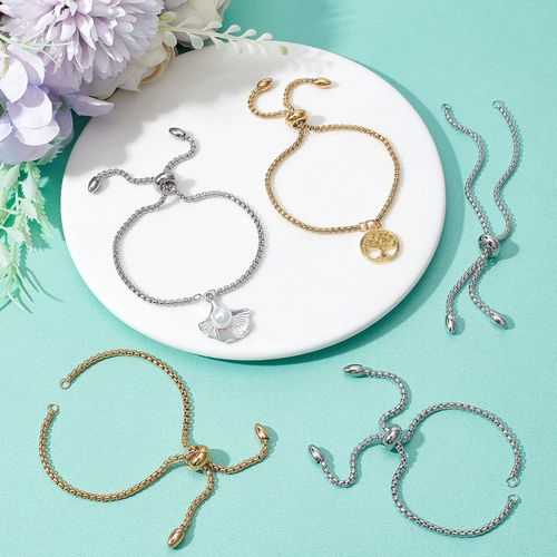 Personalisierte Armbänder in Silber und Gold