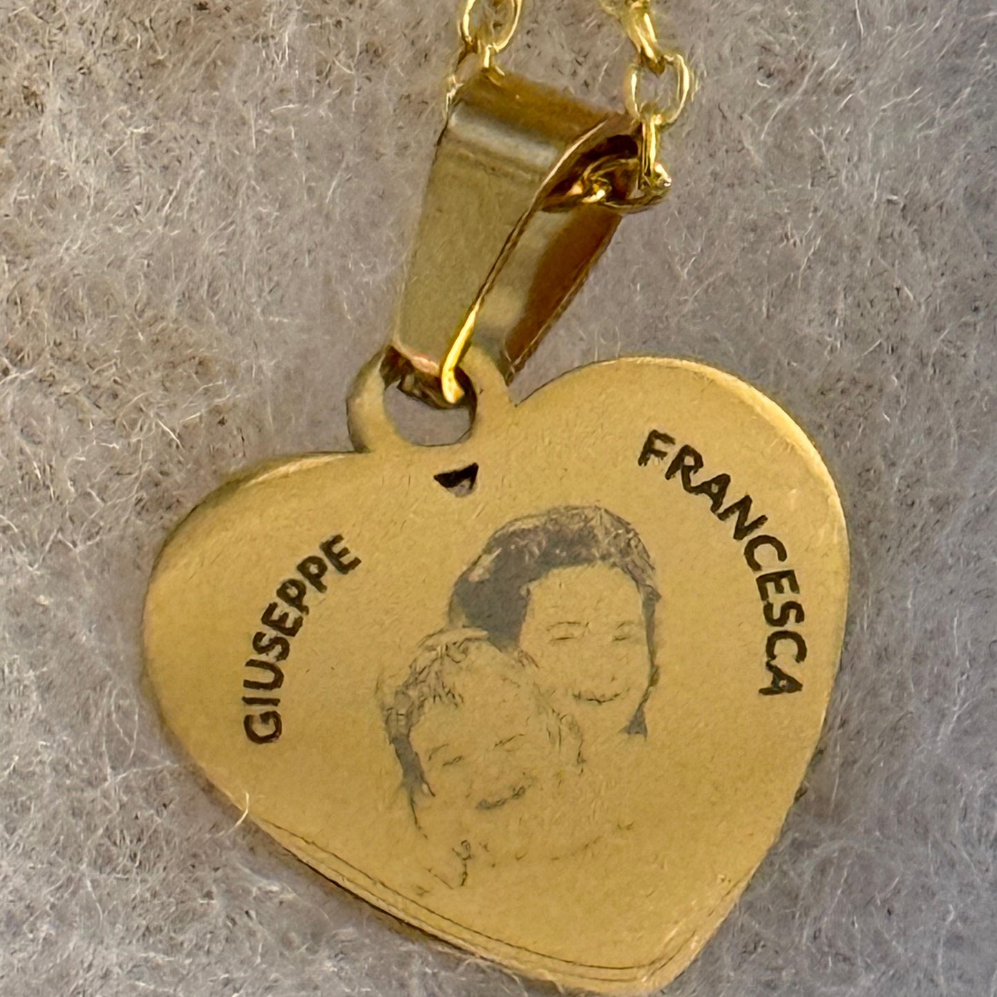 Personalisierter Anhänger in Herzform + Halskette SET