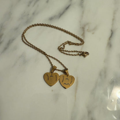 Personalisierter Anhänger in Herzform + Halskette SET